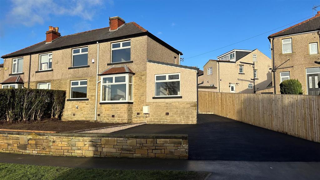 Bolton Grove, Eccleshill, Bradford 3 bed semidetached house £250,000