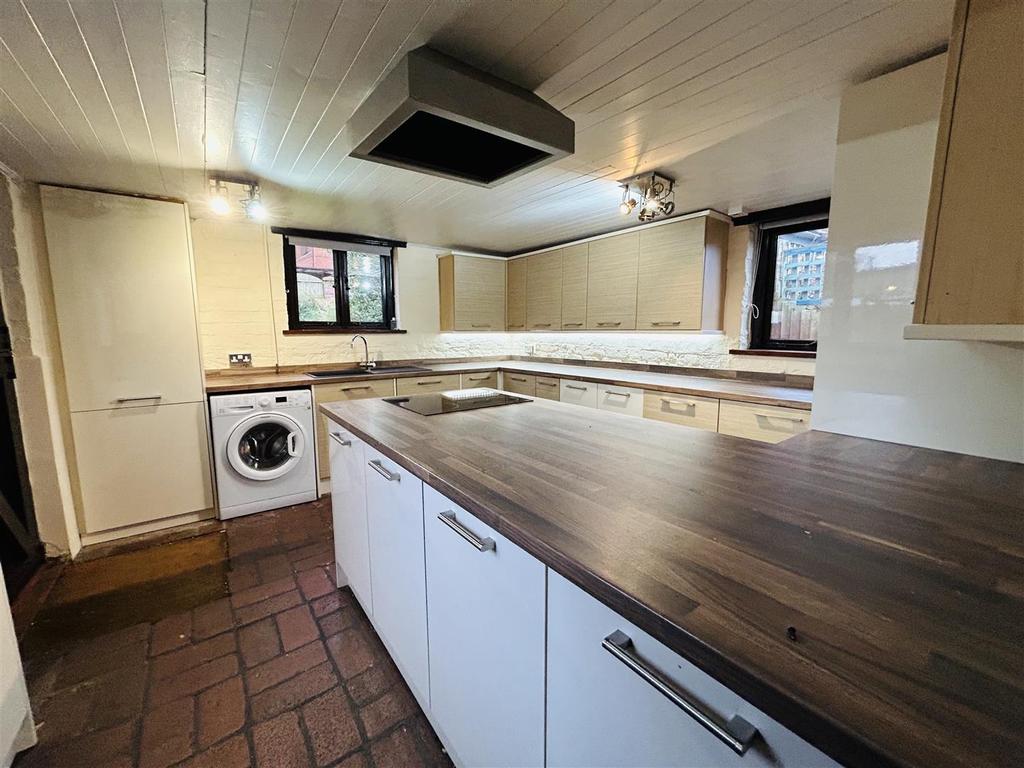 B406 A2 F6-68 DC-4 B3 A-B8 FE-62 C9 BE75 DC6 B.jpeg