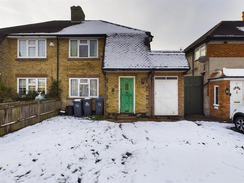 Parkway, New Addington, Croydon, Surrey 3 bed house for sale £375,000