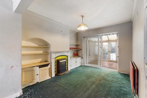 56 Parkway, New Addington, Croydon, CR0 0LA