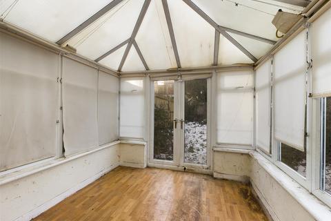 56 Parkway, New Addington, Croydon, CR0 0LA