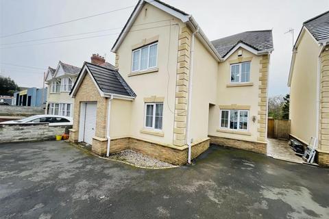 5 bedroom detached house for sale, Gwscwm Road, Burry Port