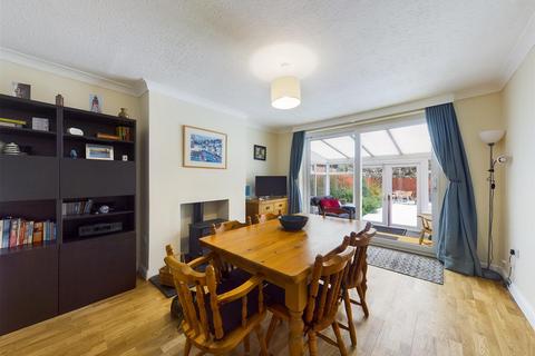 196 Queensgate, Bridlington, YO16 6RW