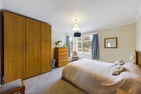 196 Queensgate, Bridlington, YO16 6RW