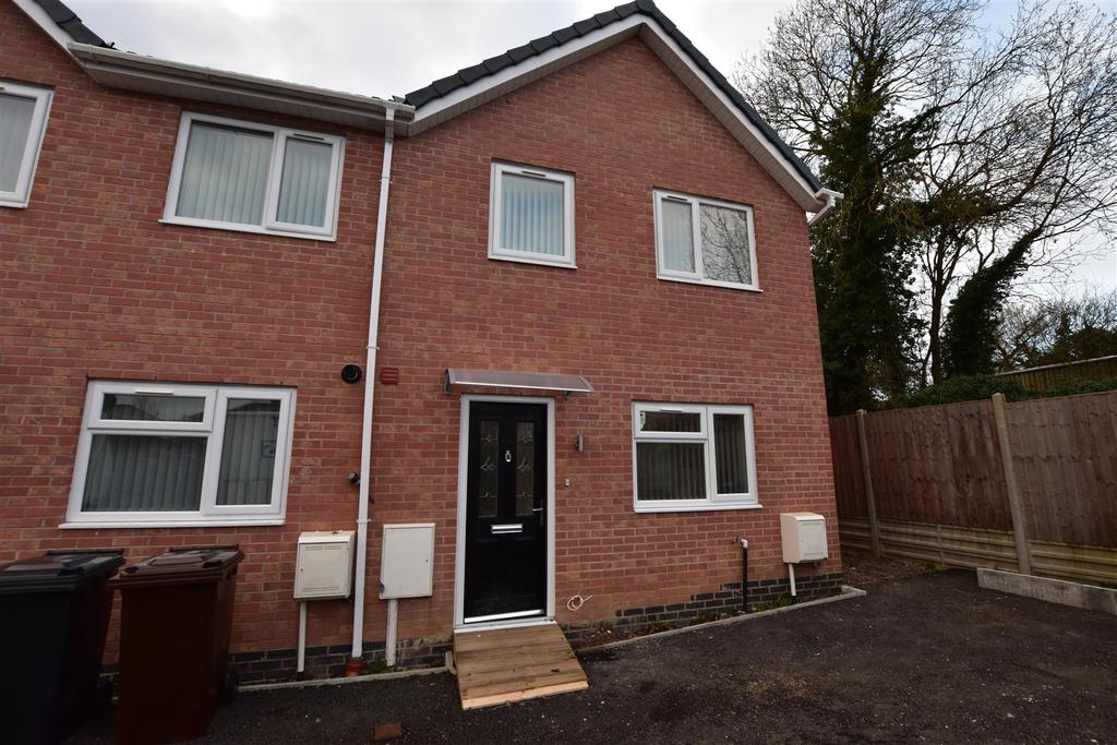 Welby Lane, Melton Mowbray 3 bed house £995 pcm (£230 pw)