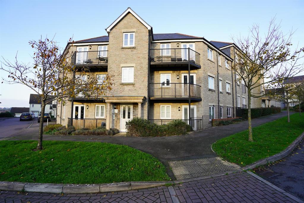 Watkins Way, Bideford 2 bed apartment £159,950