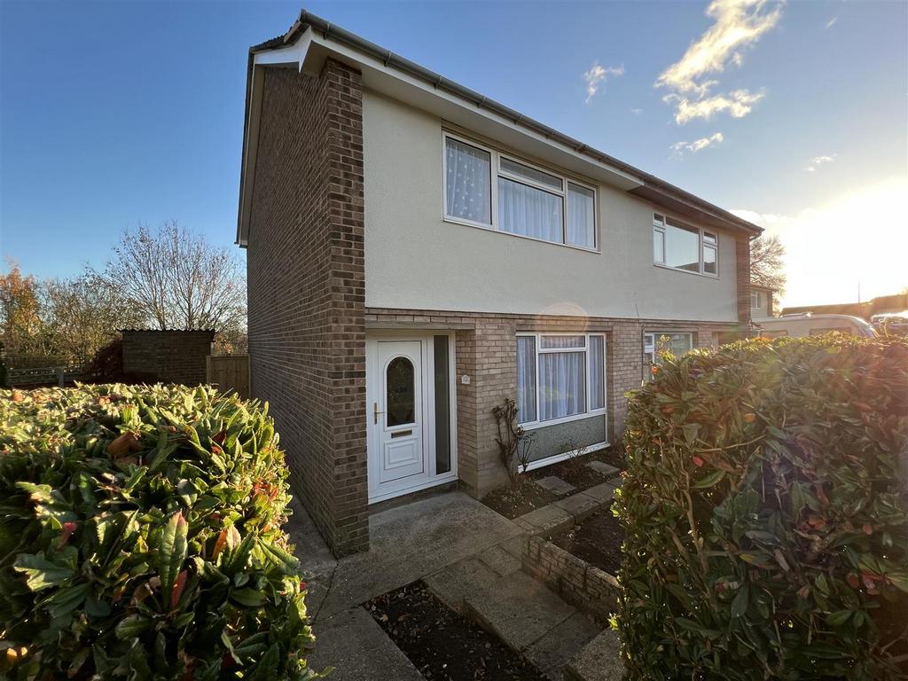 Berwyn View, Ellesmere 3 bed semidetached house £159,995