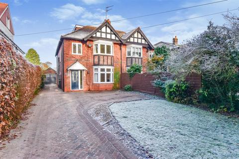 34 Riplingham Road, Kirk Ella, Hull, HU10 7TP