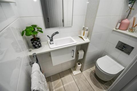 53 Oaklands Drive, Willerby, Hull, HU10 6BJ