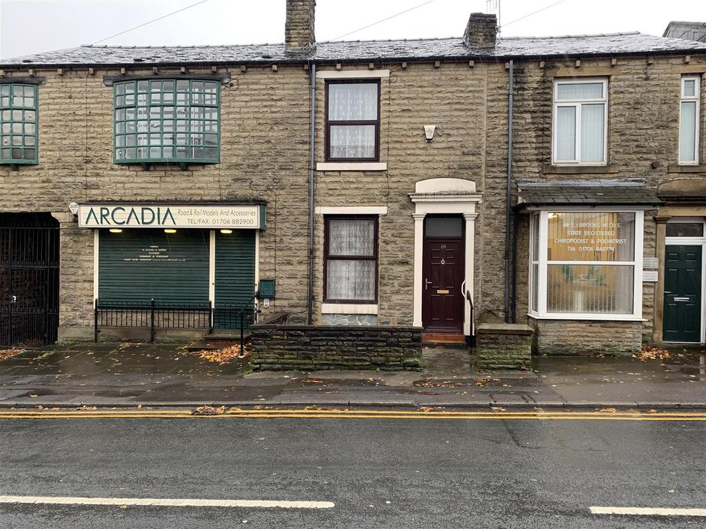 Rochdale Road, Shaw, Oldham 2 bed terraced house for sale £110,000