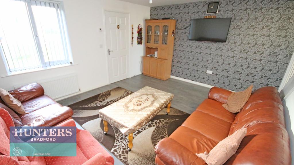 Northside Road, Bradford 3 bed semidetached house £210,000