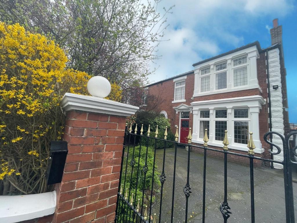 Cambridge Road, Middlesbrough 3 bed semidetached house £300,000