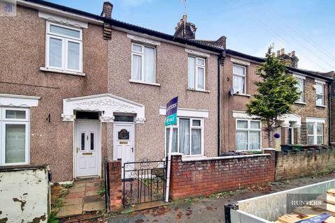 7 Heath Road, Romford, RM6 6LJ
