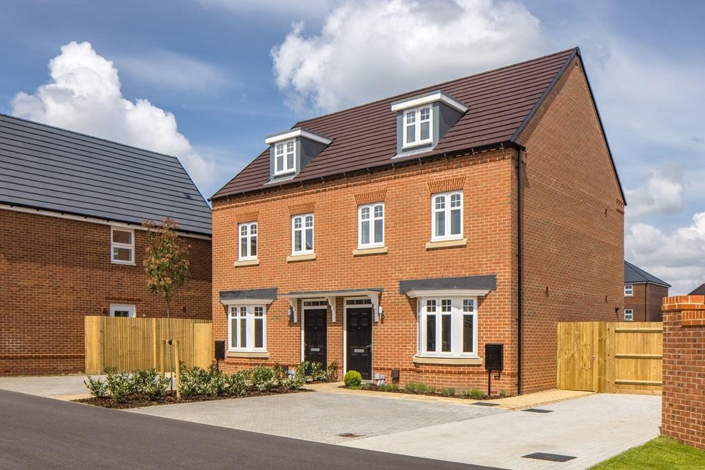 PLUS at Ashridge Grange Warren House Road, Wokingham RG40 3 bed semidetached house for
