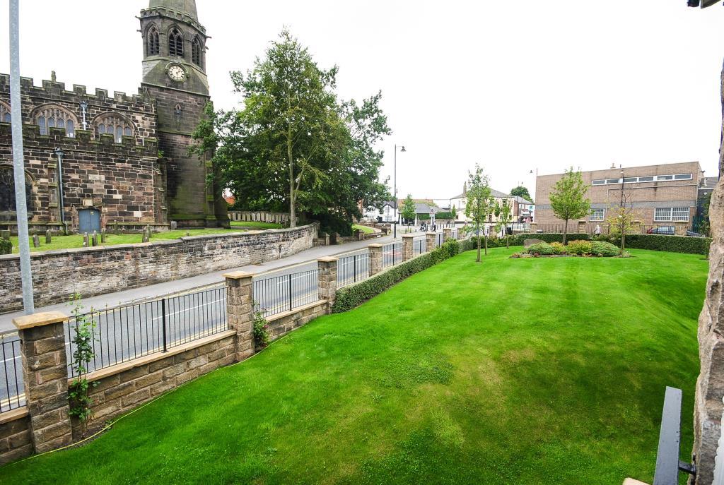 Bramley Court, Standish, WN6 0JZ 2 bed ground floor flat £150,000