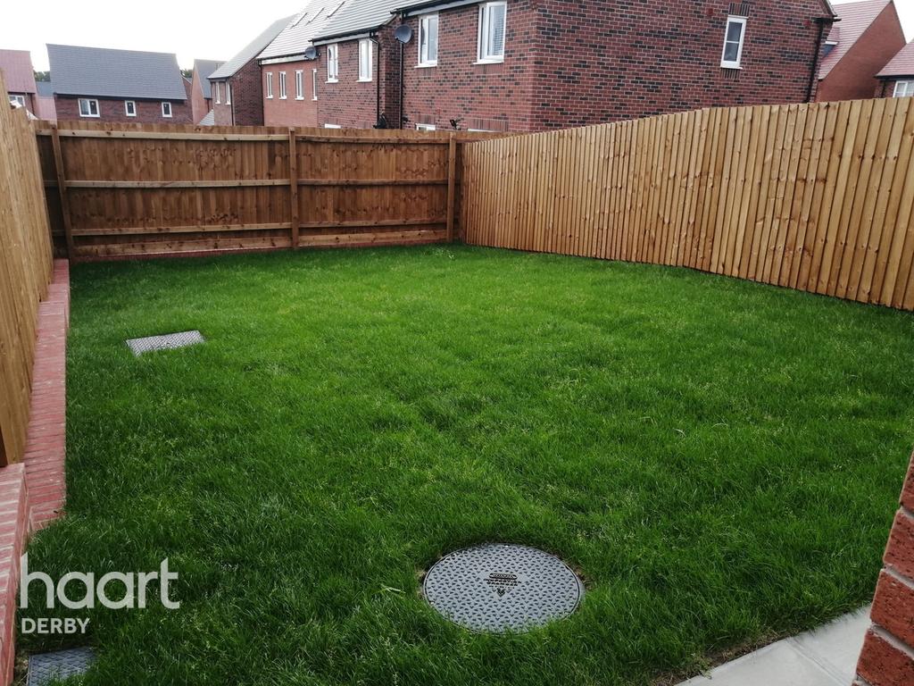 Sandgate Road, Chellaston 3 bed semidetached house £115,000