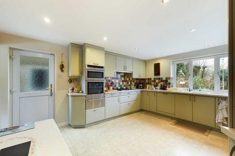 5 Guipavas Road, Callington, PL17 7PL