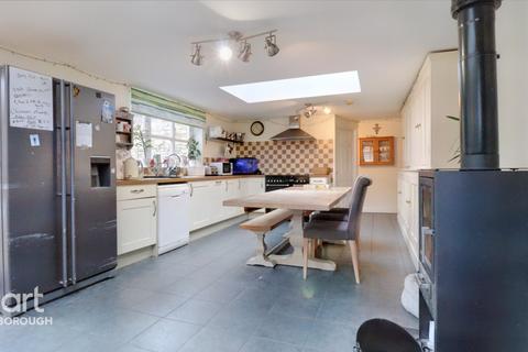 4 Bridge Street, Deeping St James, Peterborough, PE6 8HA