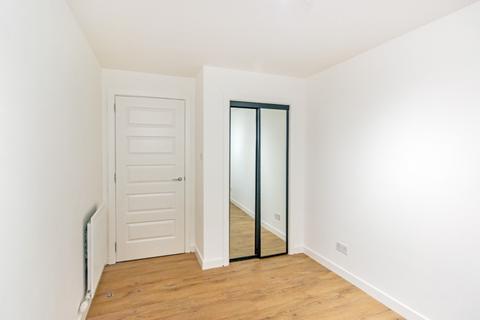 2 bedroom flat to rent, Waterfront Park, Granton, Edinburgh, EH5