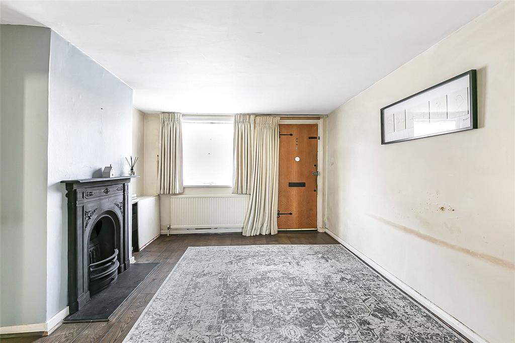 Wades Hill, Winchmore Hill, London, N21 2 bed terraced house £570,000