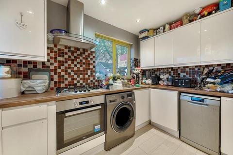 1 Cedar Close, Aylesbury, HP20 1XU