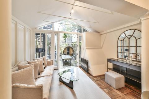 3 bedroom house to rent, North Audley Street, Mayfair