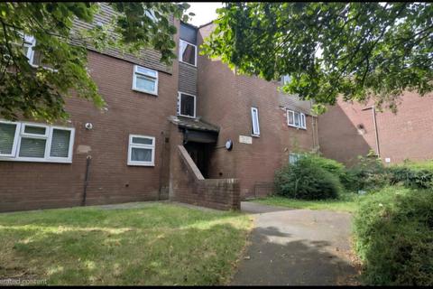2 bedroom apartment to rent, Prince Charles Crescent, Malinslee, Telford, Shropshire, TF3