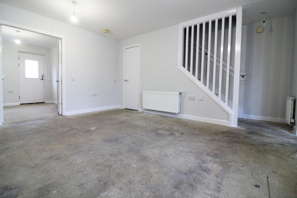 Ardfin Court, Prestwick, KA9 2 bed terraced house £130,000