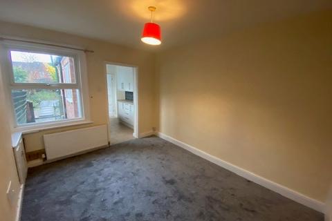 2 bedroom terraced house to rent, Oxford Street, Rugby, CV21