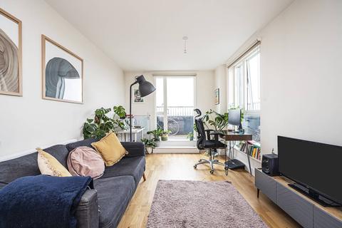 1 bedroom flat for sale - Selsea Place, Dalston, London, N16