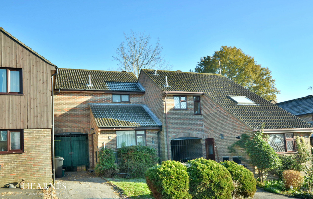Bridle Way, Colehill, Dorset, BH21 2UB 2 bed terraced house £300,000