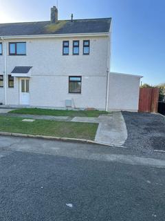 3 bedroom semi-detached house to rent, Trem Cymyran, Holyhead, LL65