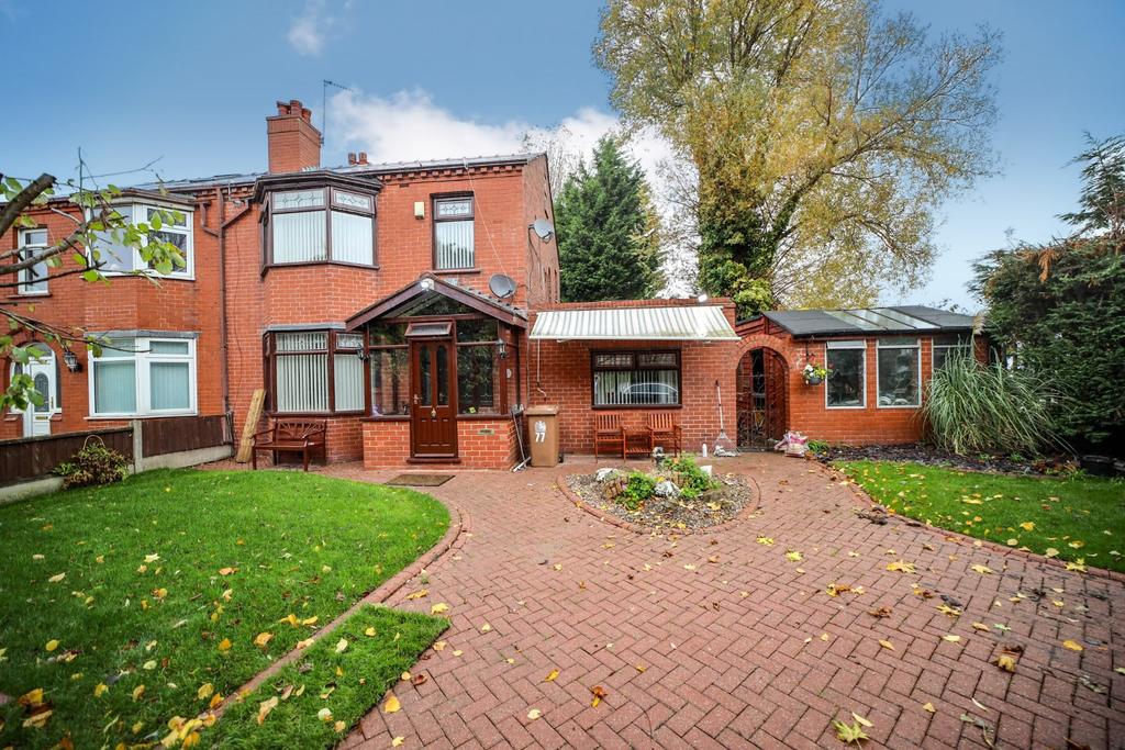 Kenyons Lane North, Haydock, St.... 4 bed semidetached house £200,000
