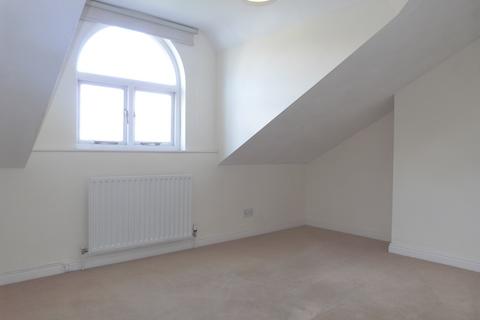 2 bedroom flat to rent, North Park Road, Harrogate, HG1