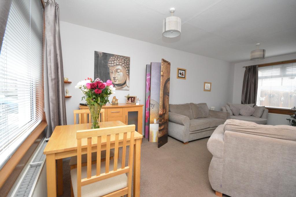 Ochil Drive, Stenhousemuir... 2 bed terraced house £128,000