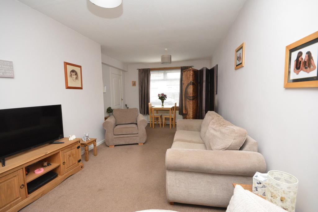 Ochil Drive, Stenhousemuir... 2 bed terraced house £128,000