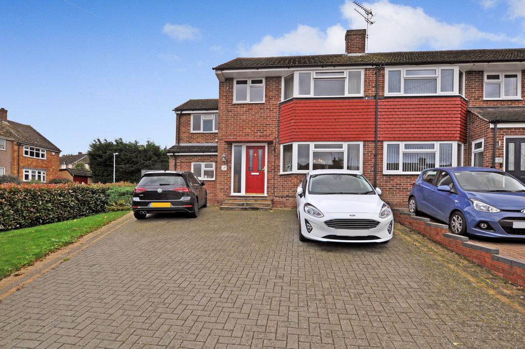 Lucas Avenue, Chelmsford 4 bed semidetached house £450,000
