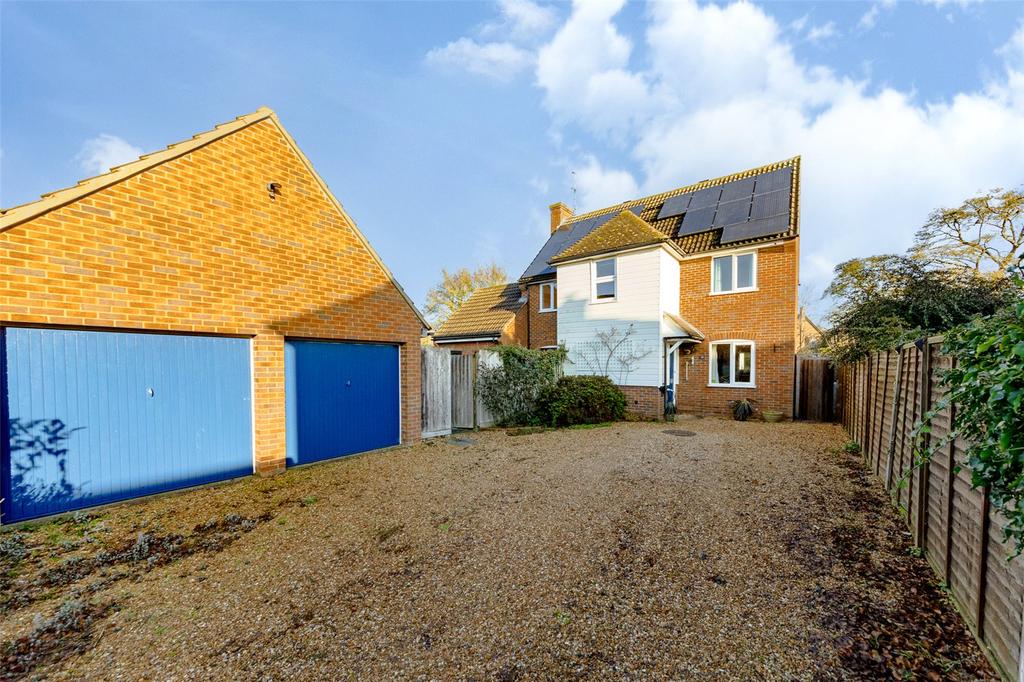 Kingfisher Close, Bourn, Cambridge, Cambridgeshire 5 bed detached house