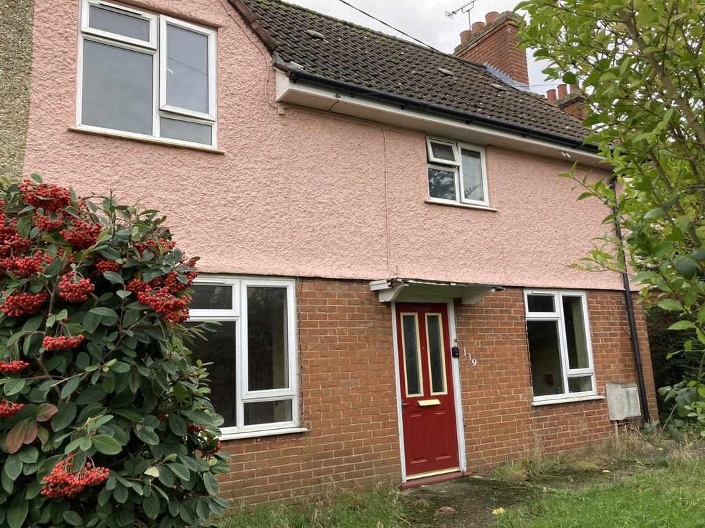 High Street, Wickham Market, IP13 3 bed barn conversion £140,000