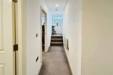 2 bedroom flat to rent, Windermere Terrace, Liverpool, Merseyside, L8