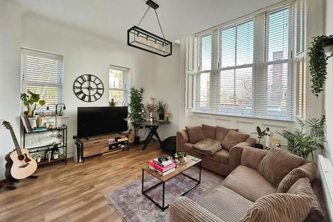2 bedroom flat to rent, Windermere Terrace, Liverpool, Merseyside, L8
