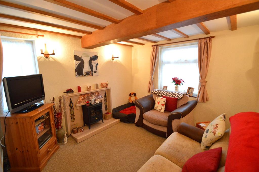 Dagtail Lane, Redditch... 1 bed semidetached house £850 pcm (£196 pw)
