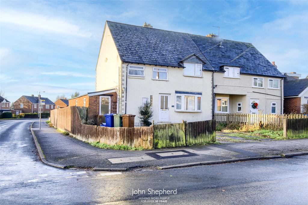 St. Johns Road, Cannock... 3 bed semidetached house £236,000