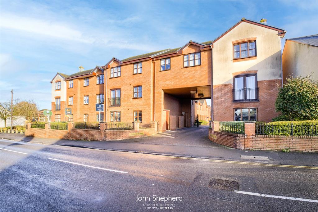 Hednesford Road, Heath Hayes, Cannock, Staffordshire, WS12 2 bed flat