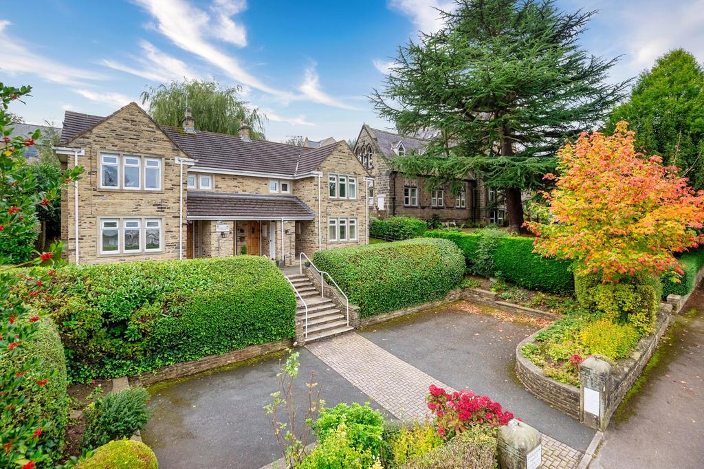 Queens Road, Ilkley, West Yorkshire... 2 bed retirement property £135,000