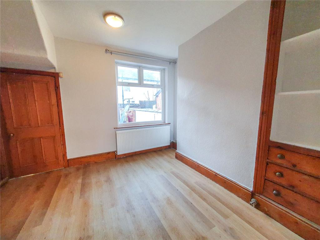 Darley Street, Sale, Cheshire, M33 2 bed terraced house £1,100 pcm (£