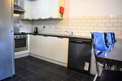3 bedroom apartment to rent, Victoria Groves, Gove Village