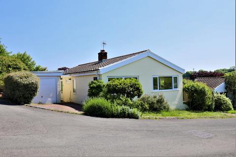3 bedroom detached bungalow for sale - Church Hill Close, Llanblethian, Cowbridge, Vale Of Glamorgan, CF71 7JH
