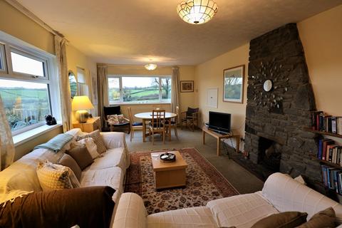 3 bedroom detached bungalow for sale - Church Hill Close, Llanblethian, Cowbridge, Vale Of Glamorgan, CF71 7JH