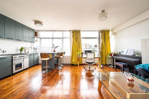 2 bedroom flat for sale - Great Portland Street, Marylebone, London, W1W